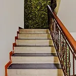 Oyo 92402 City View Hotel